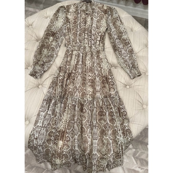 New Wayf Tiered Neutral Animal Print Maxi Dress - Picture 1 of 13